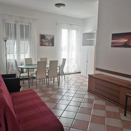 La Lanterna Lejlighedshotel *