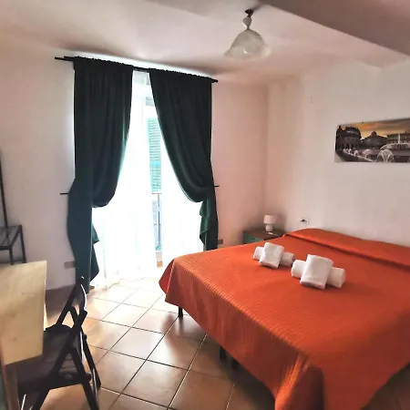 La Lanterna *