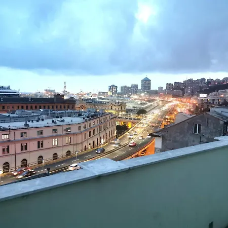 La Lanterna * Genua