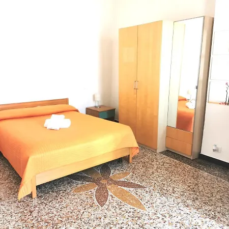 La Lanterna *