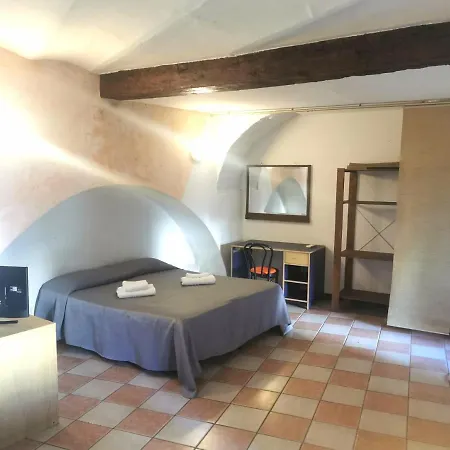 La Lanterna Lejlighedshotel *
